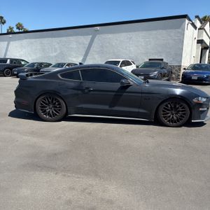 FORD MUSTANG GT PREMIUM - 10