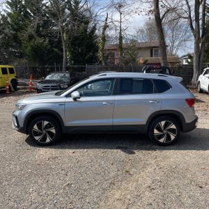 VOLKSWAGEN TAOS SE 4MOTION - 3