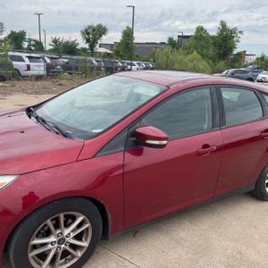 FORD FOCUS SE - 2