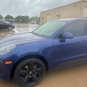 PORSCHE MACAN - 2