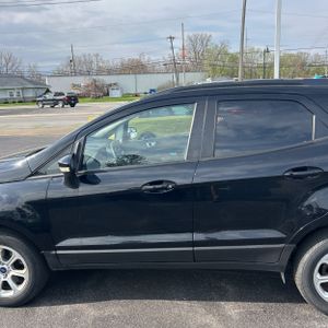 FORD ECOSPORT SE - 4