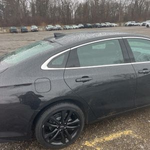 CHEVROLET MALIBU 1LT - 9