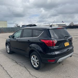 FORD ESCAPE SE - 5