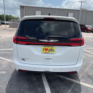 CHRYSLER PACIFICA TOURING L - 7