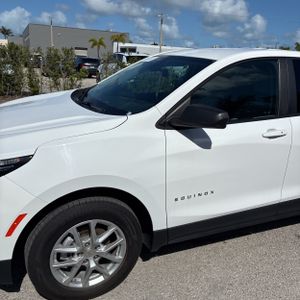 CHEVROLET EQUINOX LS - 2