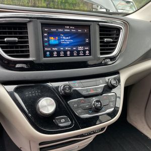 2021 Chrysler VOYAGER LXI 缩略图 36