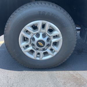 2024 Chevrolet SILVERADO 2500HD LT 缩略图 17