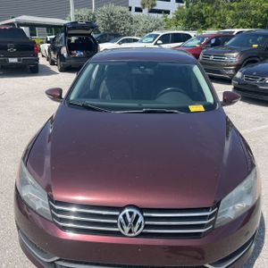 صورة 15 لـ 2012 Volkswagen PASSAT SE
