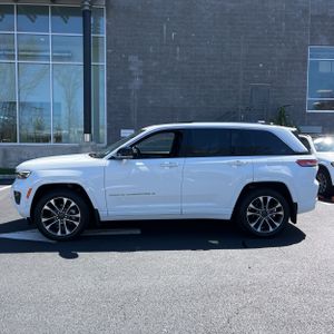 JEEP GRAND CHEROKEE OVERLAND - 3