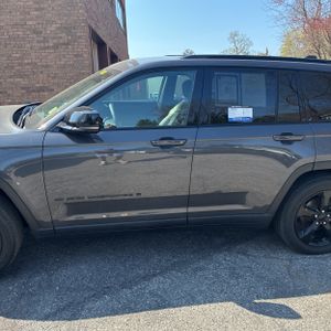 JEEP GRAND CHEROKEE ALTITUDE X - 4