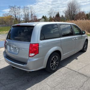 DODGE GRAND CARAVAN GT - 8