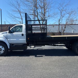 FORD F-650 GAS - 4