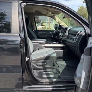 2019 RAM 1500 BIG HORN — миниатюра 34