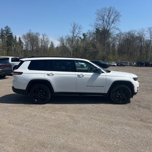 JEEP GRAND CHEROKEE L LIMITED - 10