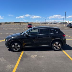 MERCEDES-BENZ GLA - 3