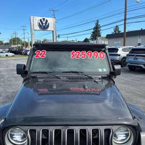 صورة 15 لـ 2022 JEEP WRANGLER UNLIMITED SAHARA