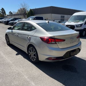 HYUNDAI ELANTRA LIMITED - 5