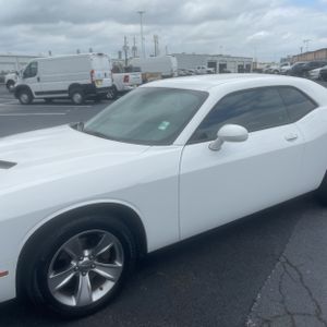 DODGE CHALLENGER SXT - 2