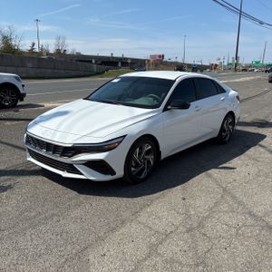 HYUNDAI ELANTRA SEL SPORT - 1