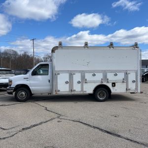 FORD E-350 CUTAWAY - 3