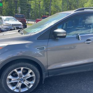 FORD ESCAPE SEL - 2