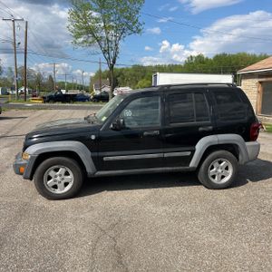 JEEP LIBERTY SPORT - 3