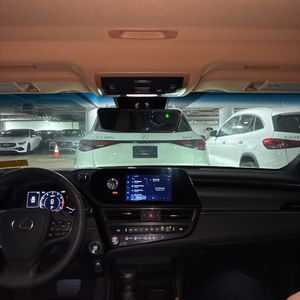 صورة مصغرة 32 لـ 2023 Lexus ES 350 BASE