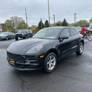 PORSCHE MACAN BASE - 1