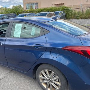 صورة 6 لـ 2015 Hyundai ELANTRA SE
