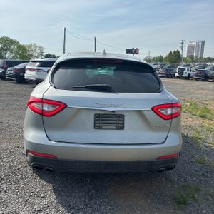 MASERATI LEVANTE BASE - 7