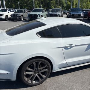 FORD MUSTANG GT PREMIUM - 9