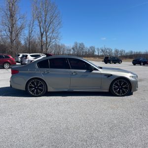 BMW M5 COMPETITION - 10