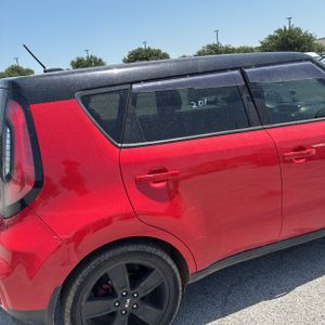 2017 KIA SOUL + — фото 9