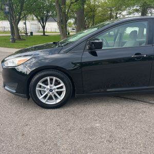 FORD FOCUS SE - 2