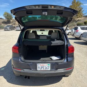 2012 Volkswagen TIGUAN S 照片 41