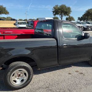 صورة 8 لـ 2002 FORD F-150 XL