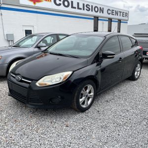 FORD FOCUS SE - 1