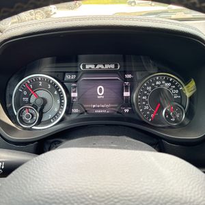2022 RAM 1500 SPORT thumbnail 41