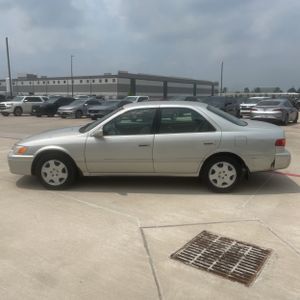 TOYOTA CAMRY - 3