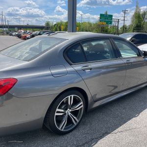 BMW 7 SERIES 750I - 9