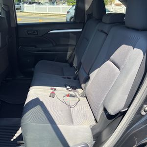 2018 Toyota HIGHLANDER LE thumbnail 34