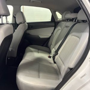 صورة 34 لـ 2023 Hyundai KONA SEL