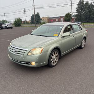 2006 Toyota AVALON LIMITED photo 1