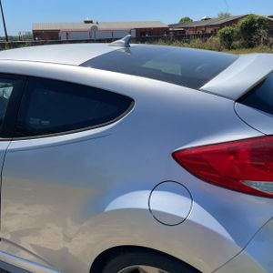 HYUNDAI VELOSTER TURBO - 6