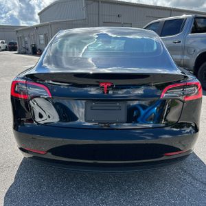 صورة 6 لـ 2022 Tesla MODEL 3 BASE