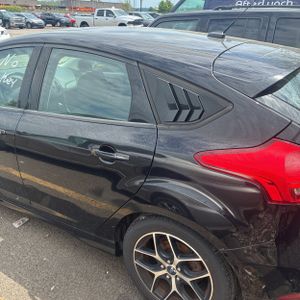 FORD FOCUS SE - 5