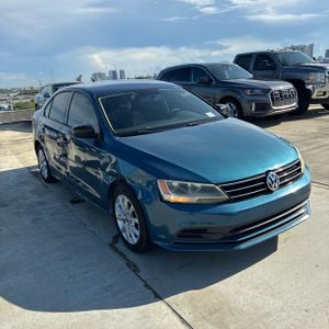 صورة 12 لـ 2015 Volkswagen JETTA 1.8T SE