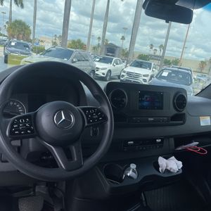 صورة 33 لـ 2024 Mercedes-BENZ SPRINTER 2500