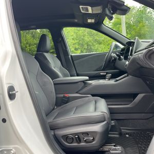 صورة مصغرة 33 لـ 2025 Lexus TX 350