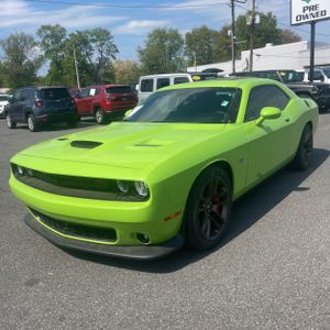 DODGE CHALLENGER R/T SCAT PACK - 1